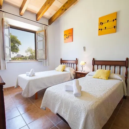 Stone Majorcan With Gardens Feriehus *