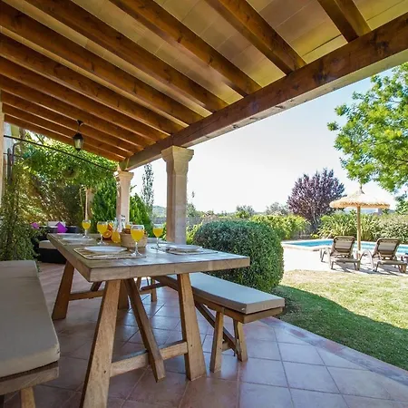 Feriehus Stone Majorcan With Gardens